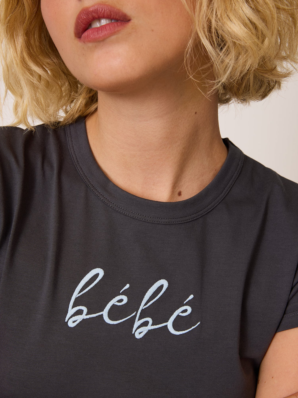 BEBE T-shirt
